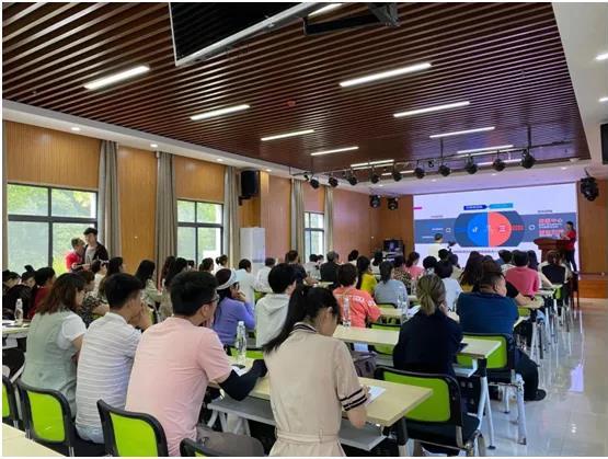 陜西網(wǎng)信辦“陜耀·網(wǎng)絡(luò)扶貧e起來(lái)”活動(dòng) 以軟件開(kāi)發(fā)之力，精準(zhǔn)助力脫貧攻堅(jiān)